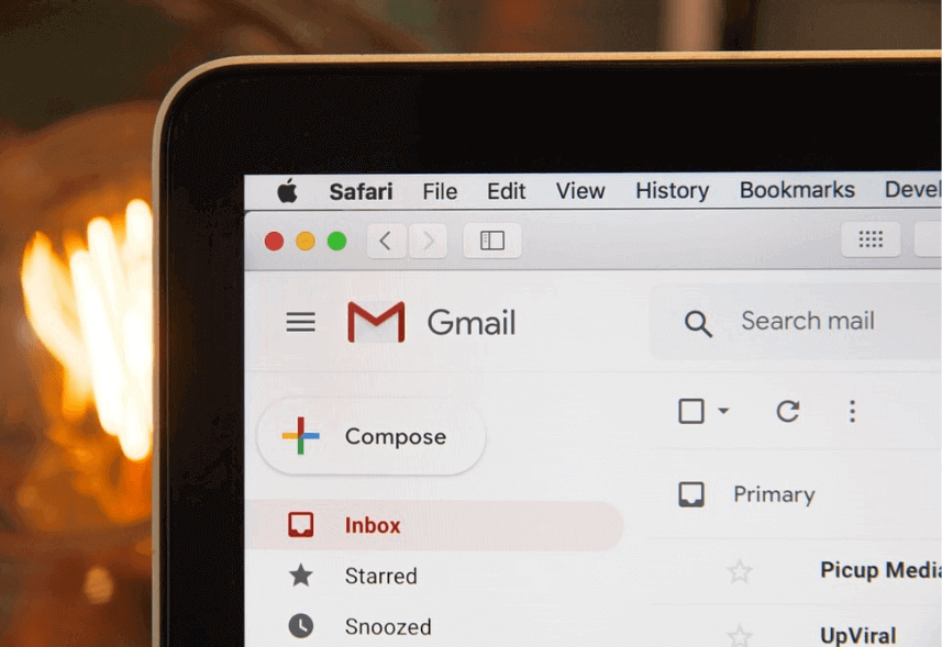 régua de relacionamento: imagem da tela do computador mostrando o gmail