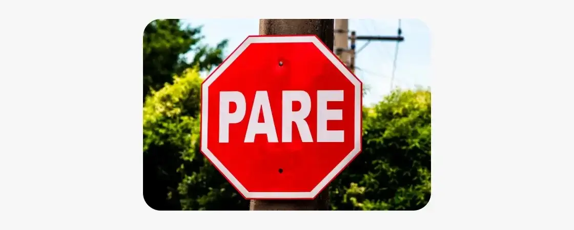 social-media-design-1: placa de pare