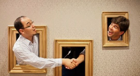 Interatividade com o cenário instagramável.